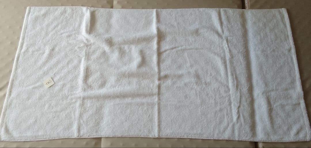 西川 エンジェルフロート 枕 低反発枕 低め 高さ調整可 ★今治バスタオル付き