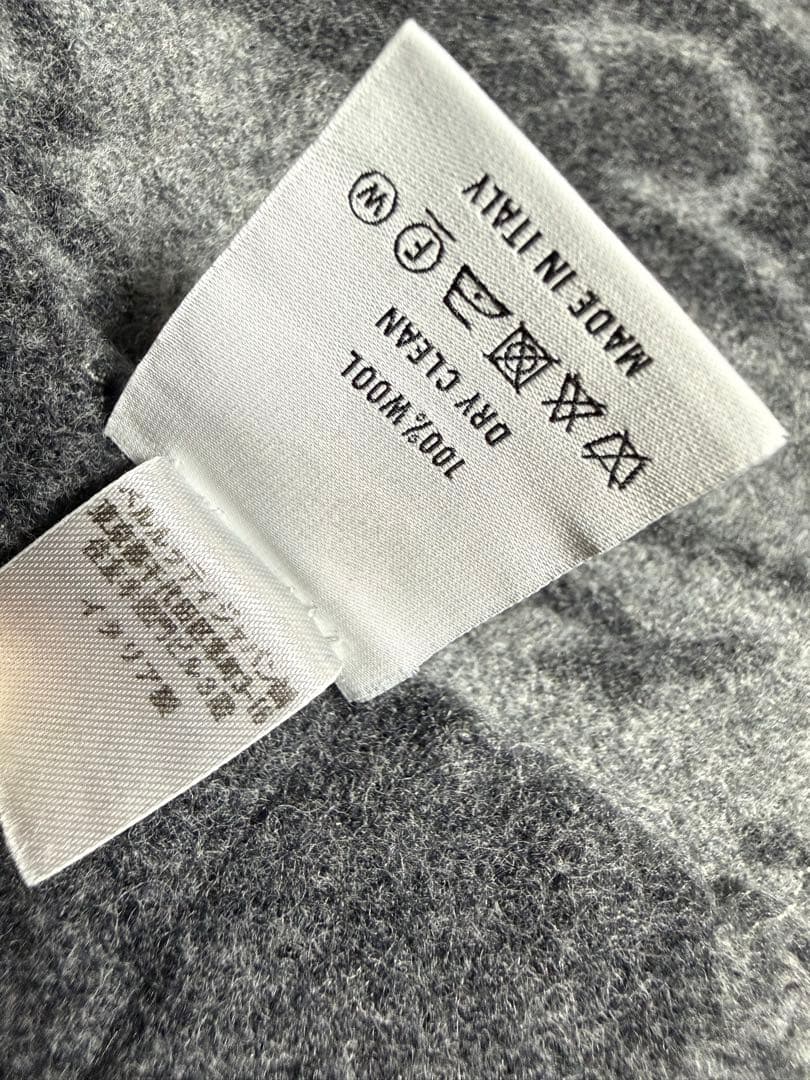 ベルルッティ Berluti マフラー スカーフ カリグラフィ クリス グレー