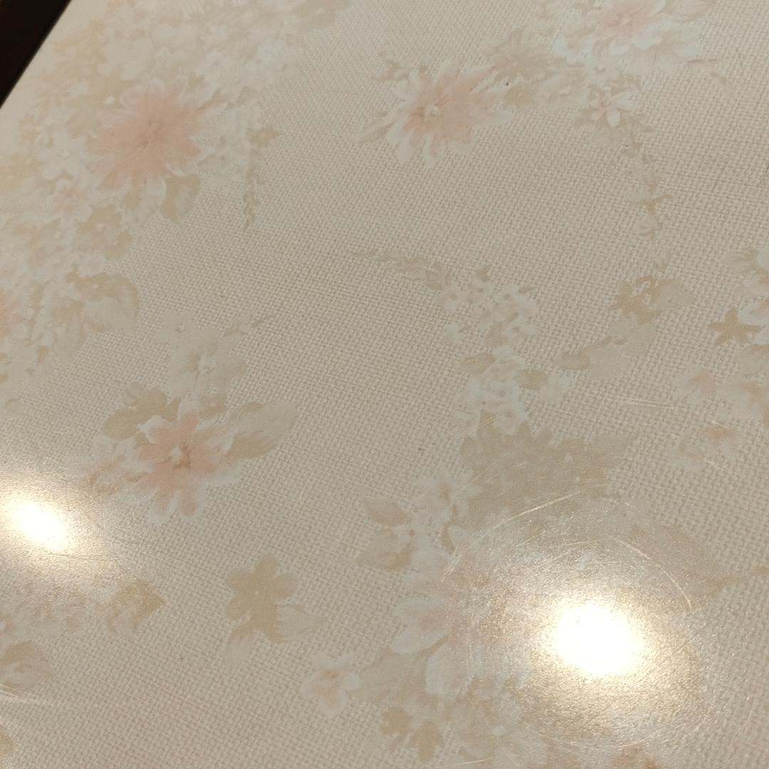 カリモク　サイドテーブル　センターテーブル　花柄　リビングテーブル