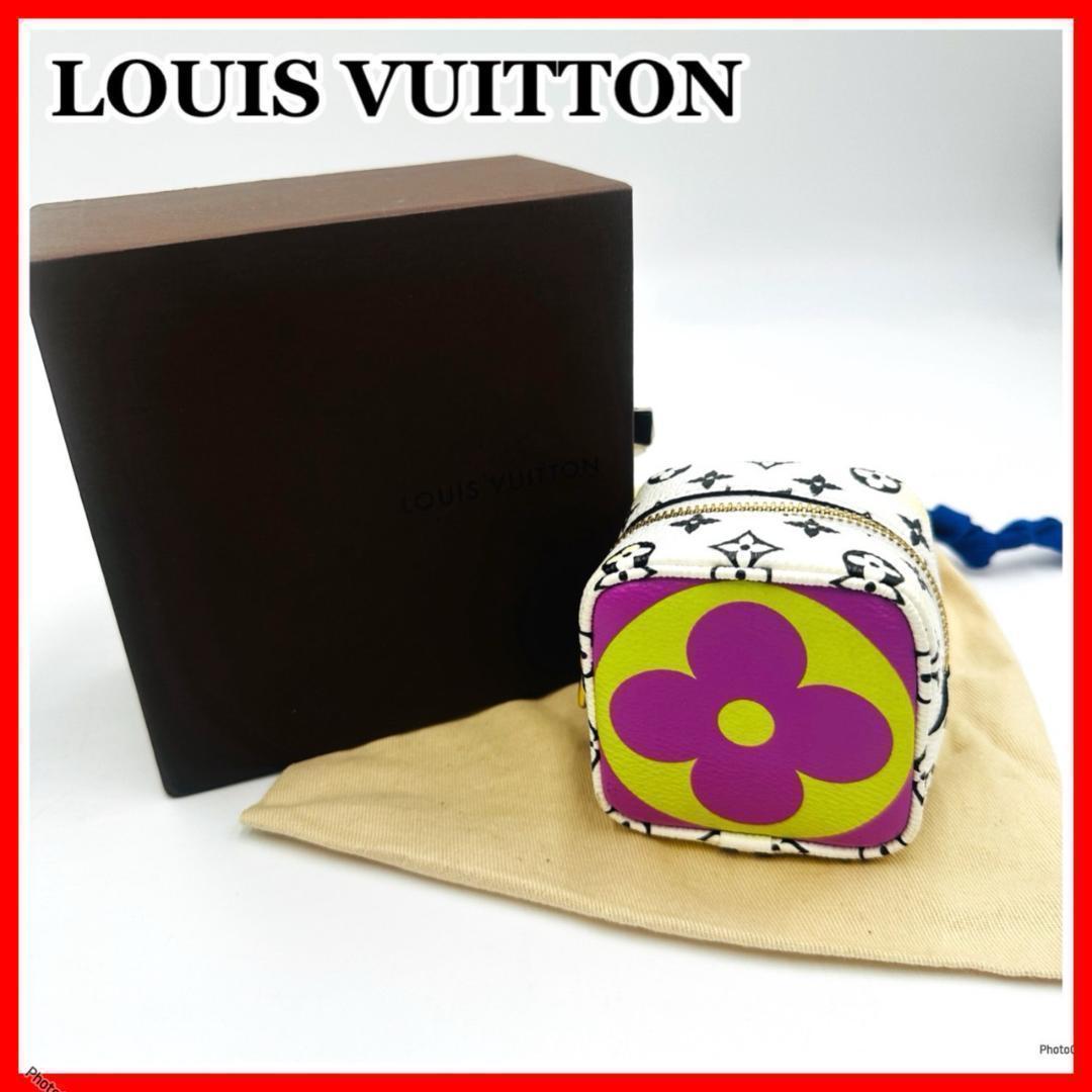 LOUIS VUITTON ルイヴィトン　ミニポーチ　キューブ　✳︎①
