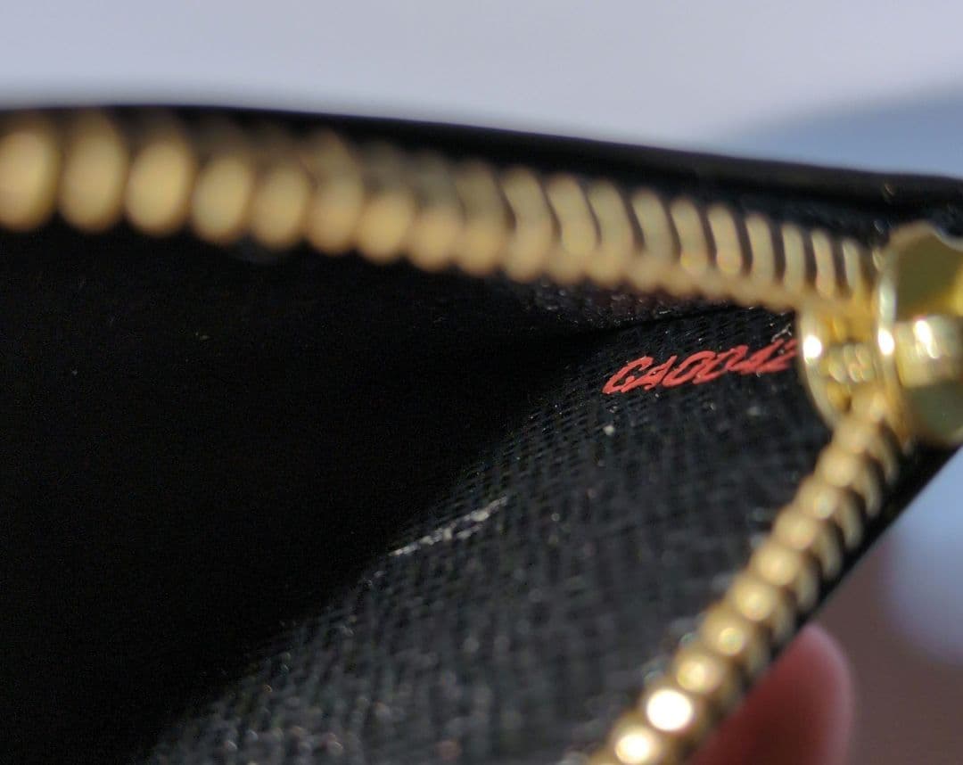 Louis Vuitton ポシェット クレ エピ ケース