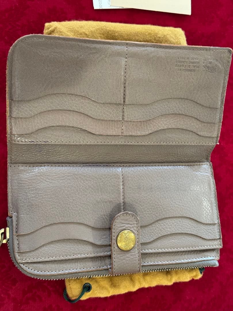 【美品】IL BISONTE グレー 二つ折り財布