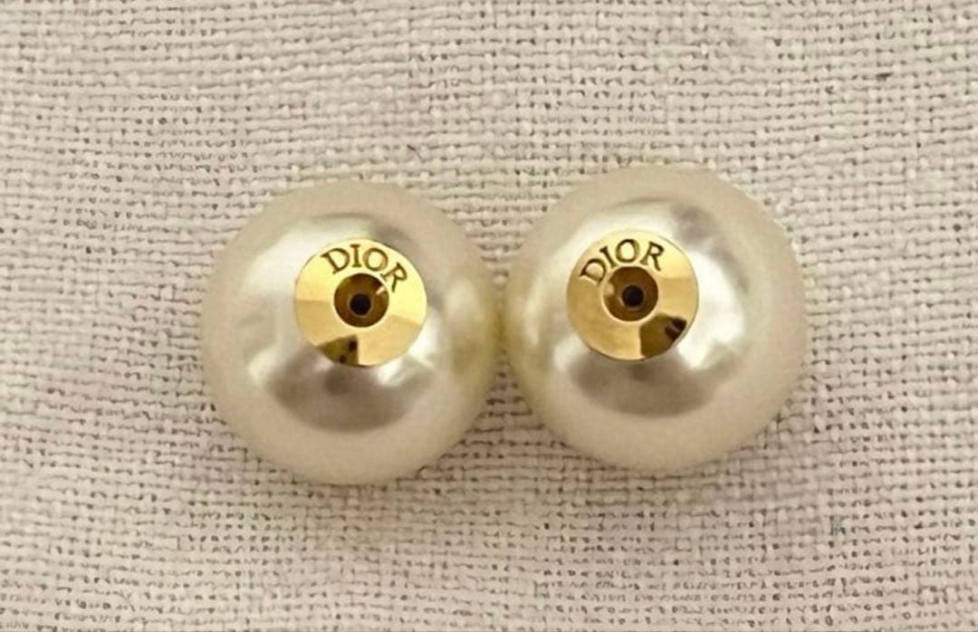 Christian Dior トライバルパールピアス【期間限定値下中】