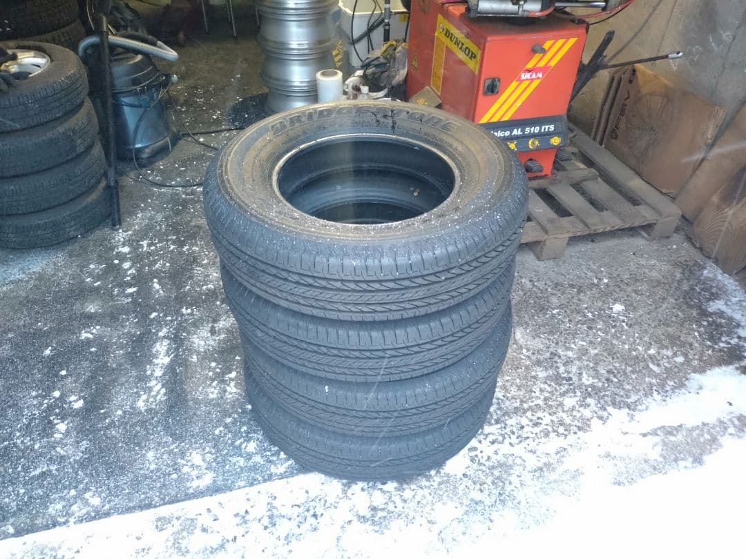 2025年製ブリジストンデューラーH/L 195/80R15 ほぼ新品に近い4本