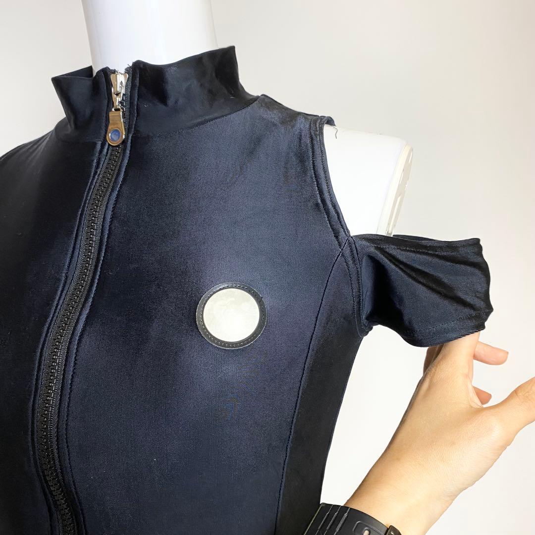 FOTUS フェトウス　オフショルダー　トップス　ジップ