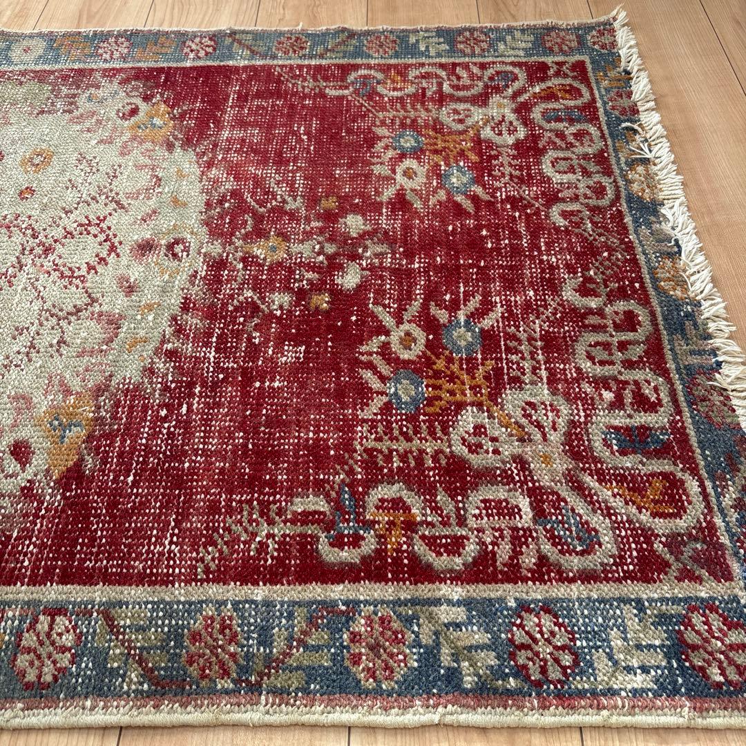 専用！ヴィンテージ　ラグ　トルコ　ギュネイ　絨毯