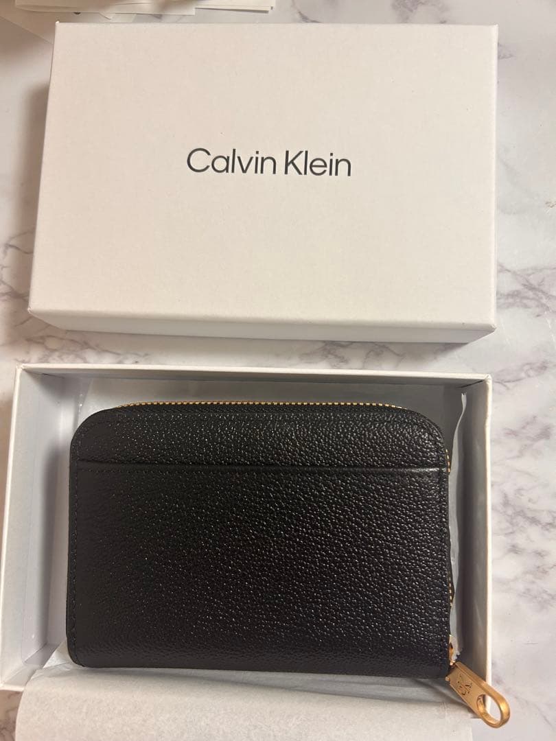 【新品未使用】  コンパクト2つ折り財布