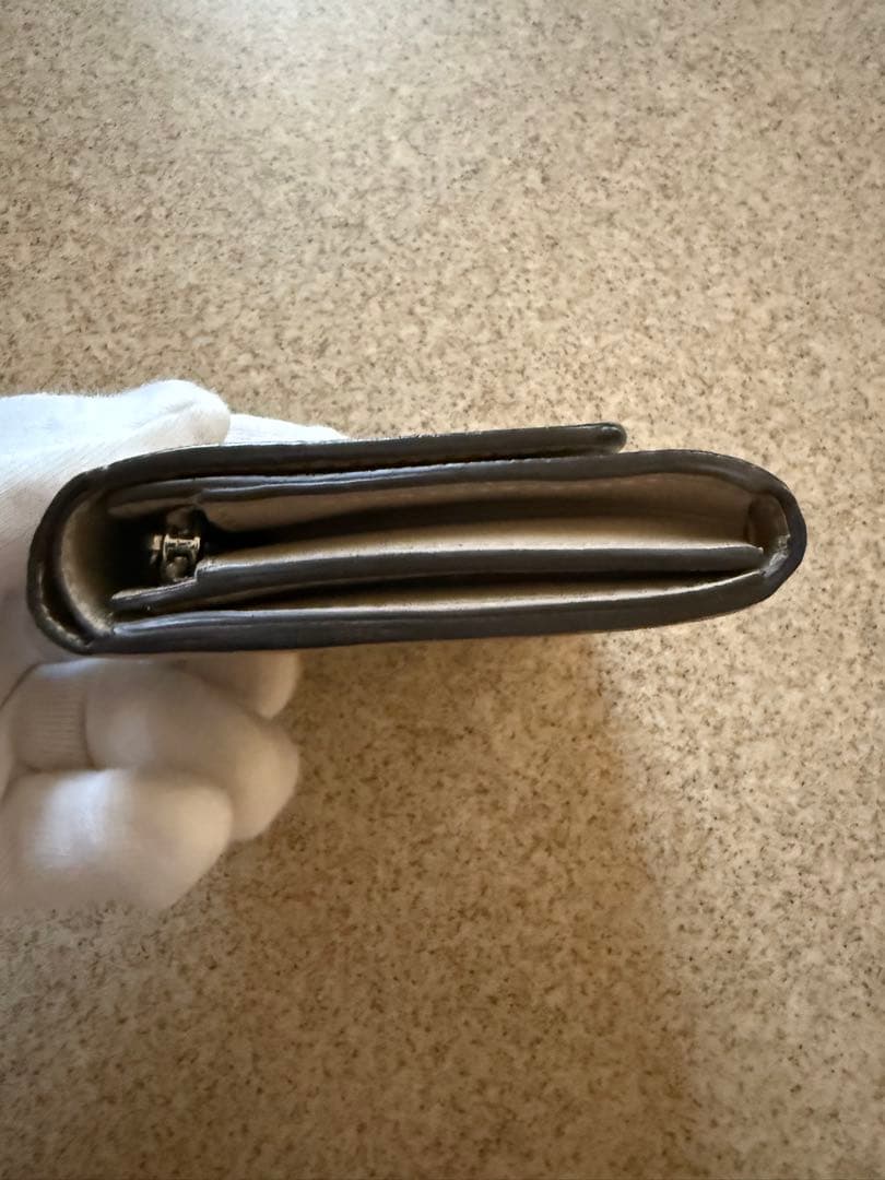 にこ美品ルイヴィトン　ポルトフォイユ　イリスコンパクトマヒナ　二つ折り財布