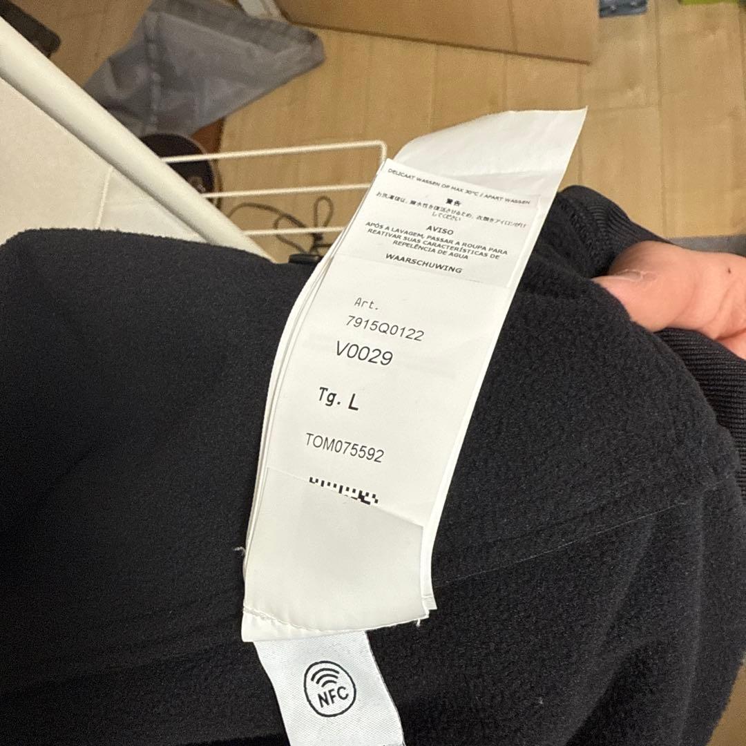 STONE  ストーンアイランド タグあり