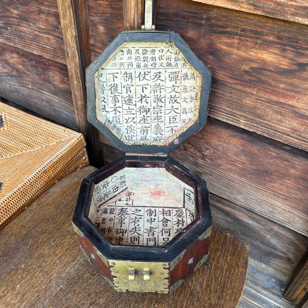 李朝家具？ 八角箱 ボックス 宝箱 小物入れ アンティーク 置物