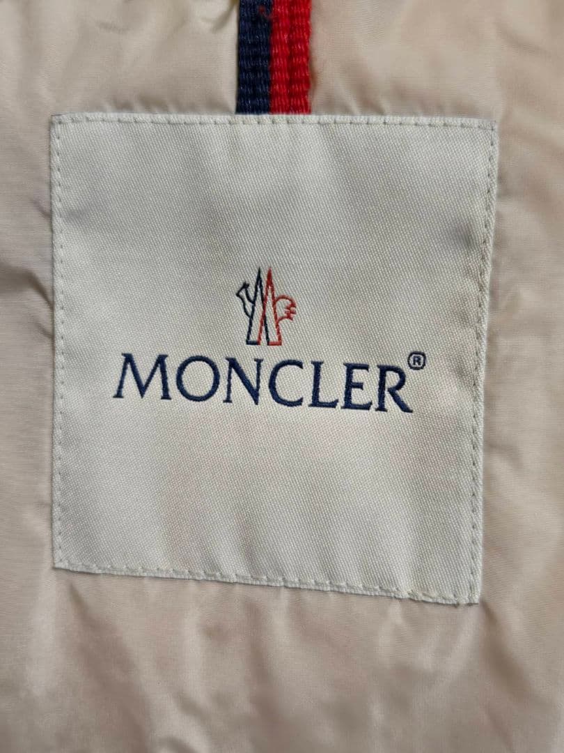 n*読様 300円オークション‼️モンクレール　　ジェノブリエッテ　ダウン　アイ