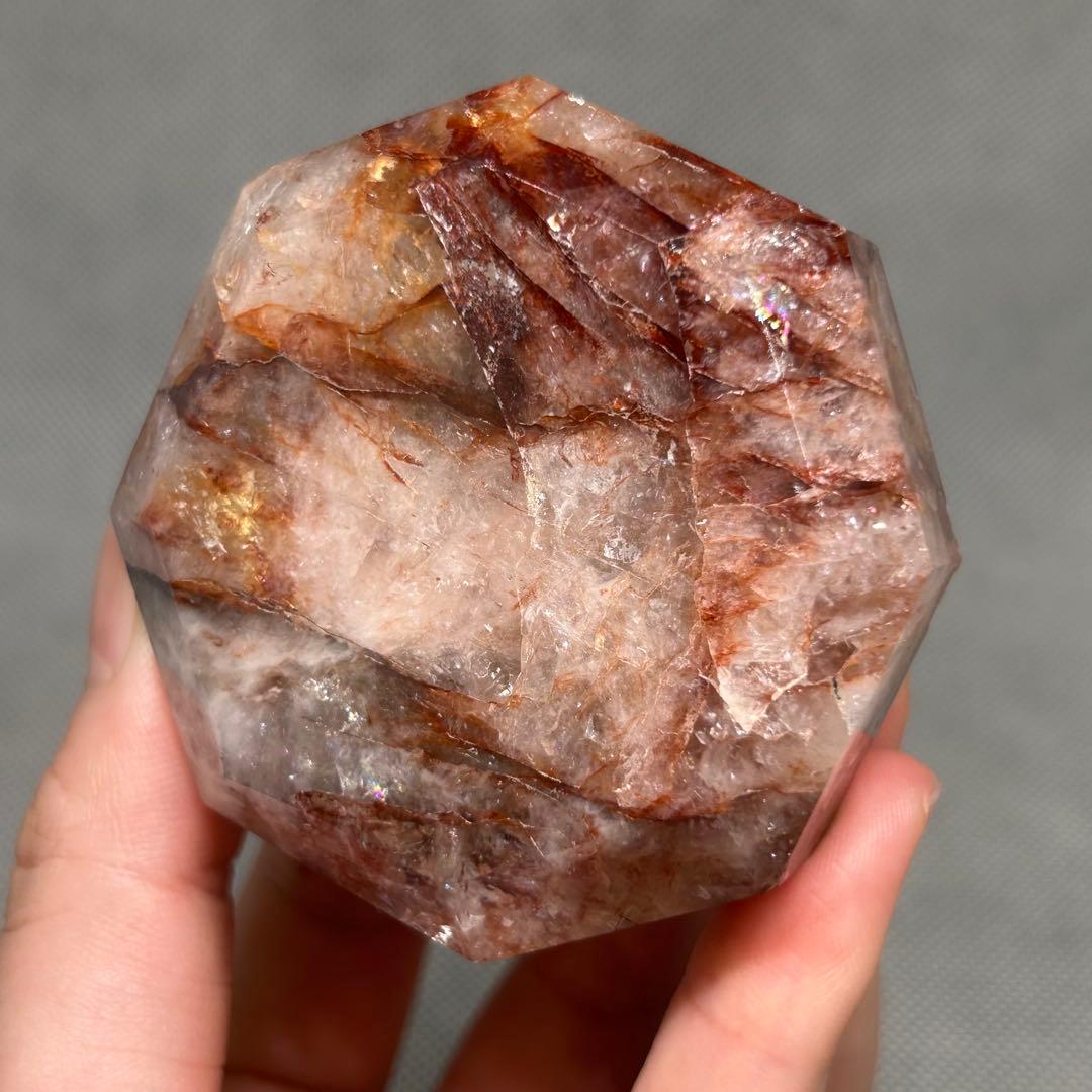 ダイアモンド型　ファイヤークォーツ　虹あり　225g