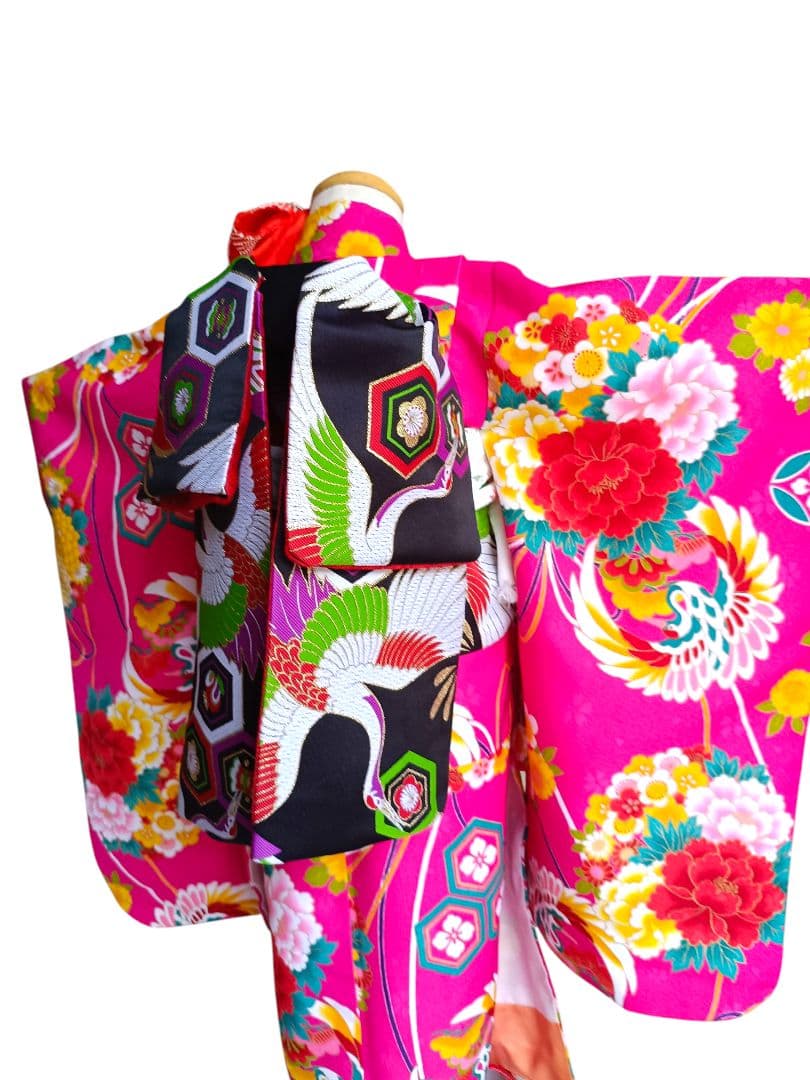 マゼンダピンク、アンティーク風の着物にミニだらり帯