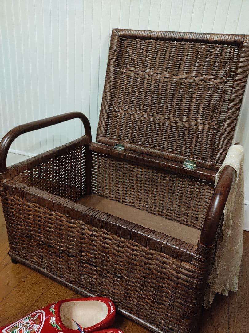大きい籠　衣装箱　衣装ケース　おもちゃ箱　ランドリーバスケット　籐　ラタン　竹
