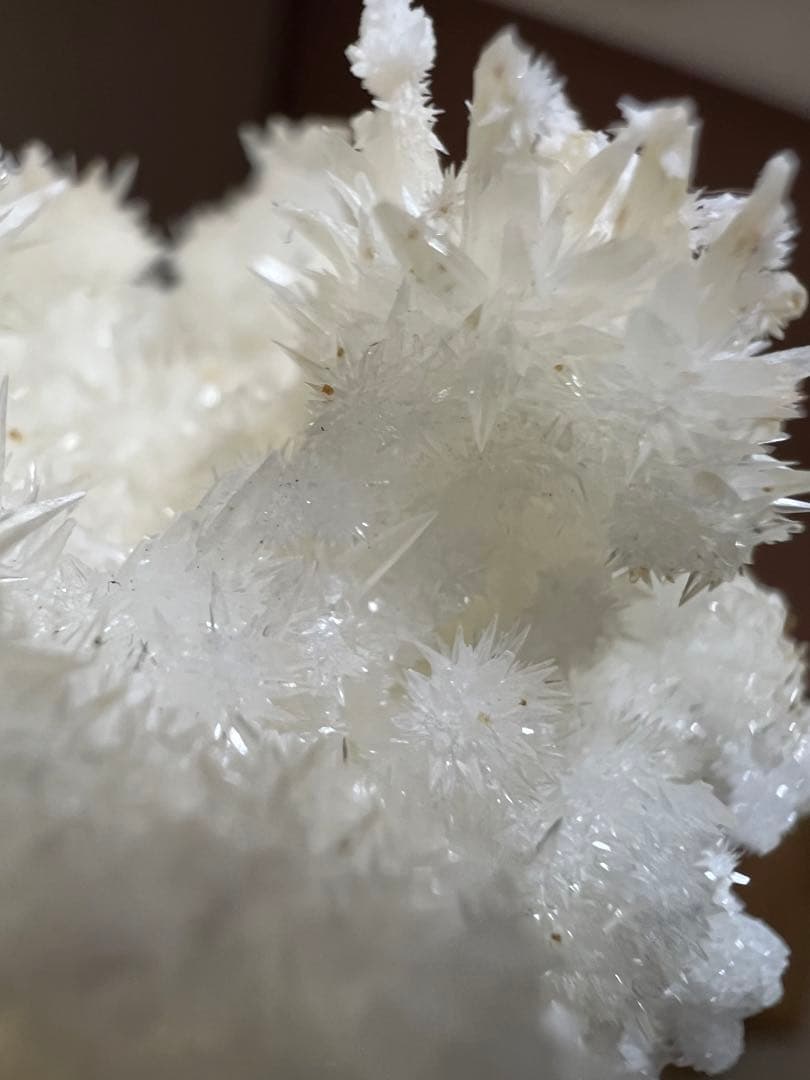 ホワイトアラゴナイト　霰石 　あられいし　水晶　自然石　鉱物標本①