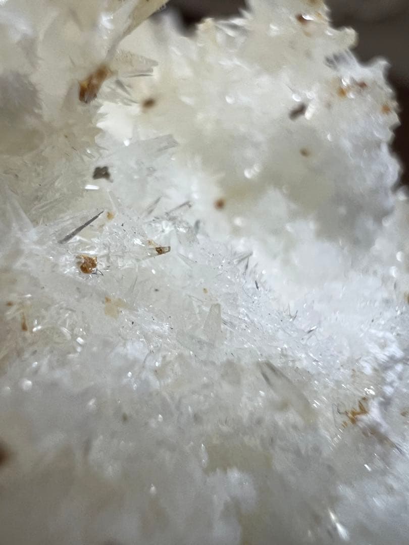 ホワイトアラゴナイト　霰石 　あられいし　水晶　自然石　鉱物標本①