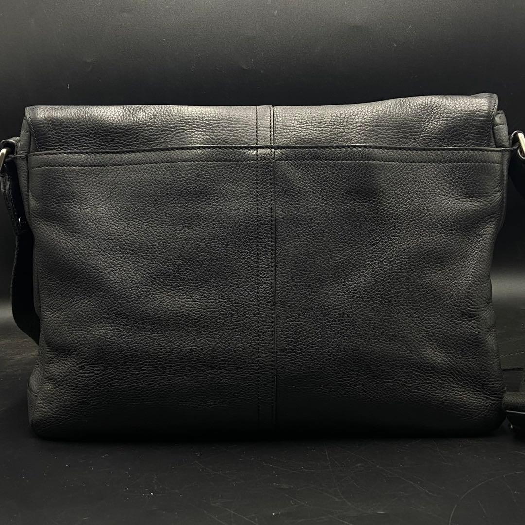 【美品】コーチ メッセンジャーバッグ ショルダー ブラック レザー 大容量