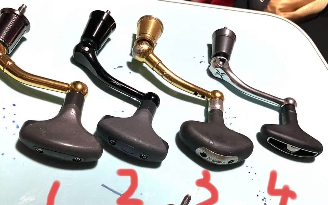 １６ストラディック４０００XG、新品スプールツインパワーＸＤ付き