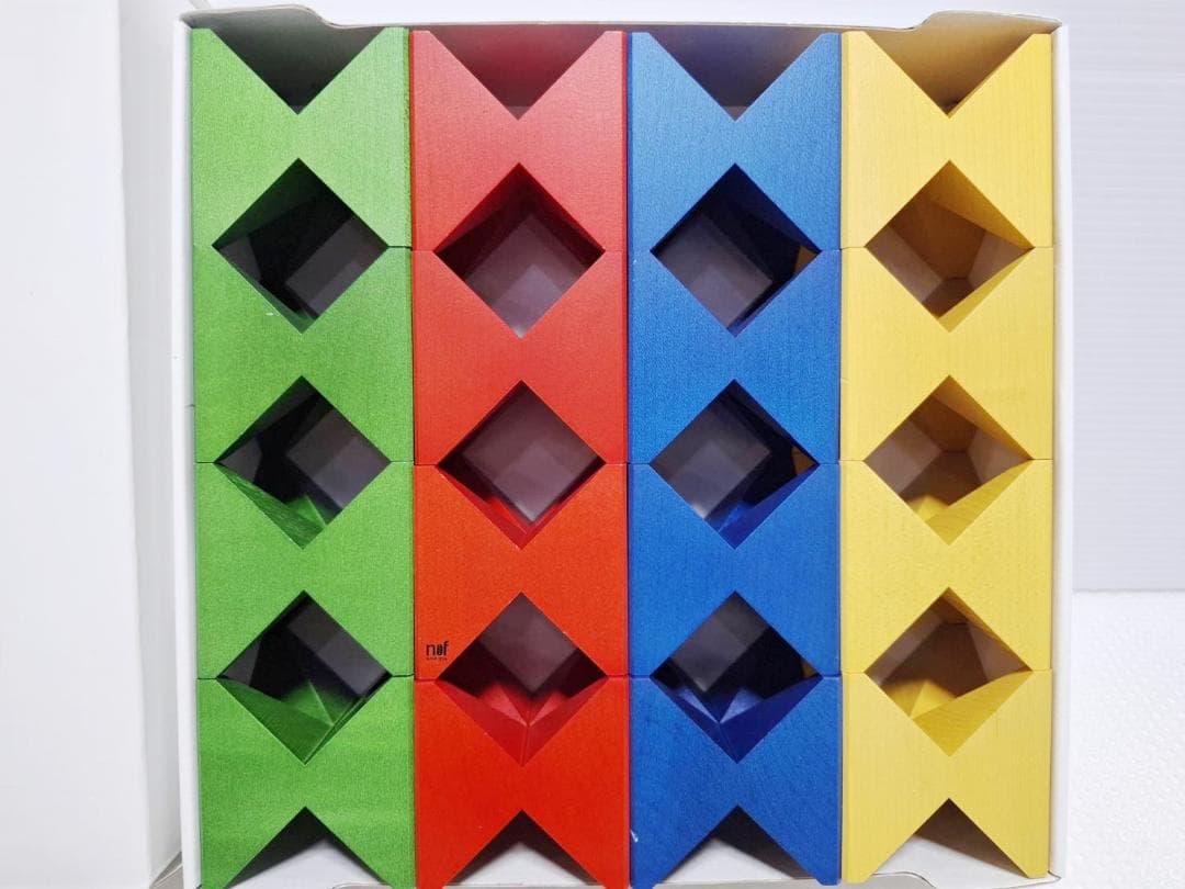 【送料無料】ネフスピール ネフ社 naef　箱 ガイド付き　美品　積み木