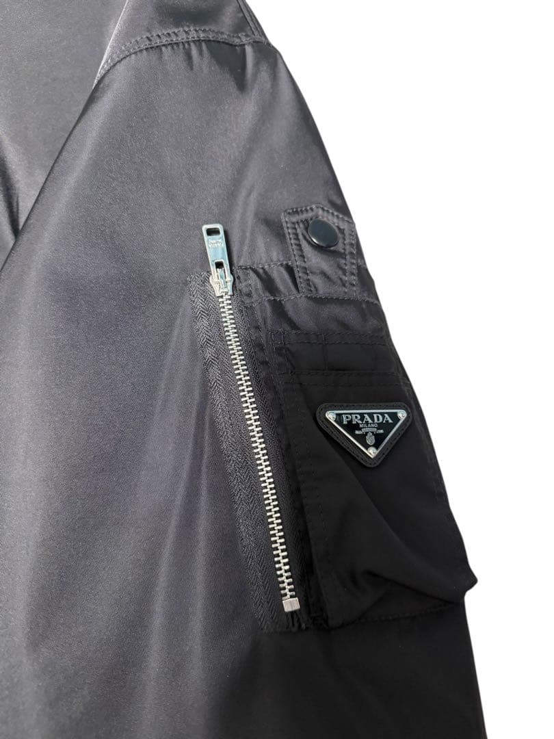 PRADA ブラック MA-1 ボンバージャケット(現行品) SGC824