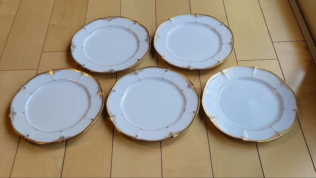 【希少】リリーになります。ディナープレート５枚