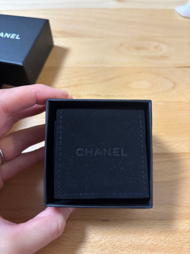 CHANEL ピアス　ロゴ　ハート　延期2/7まで
