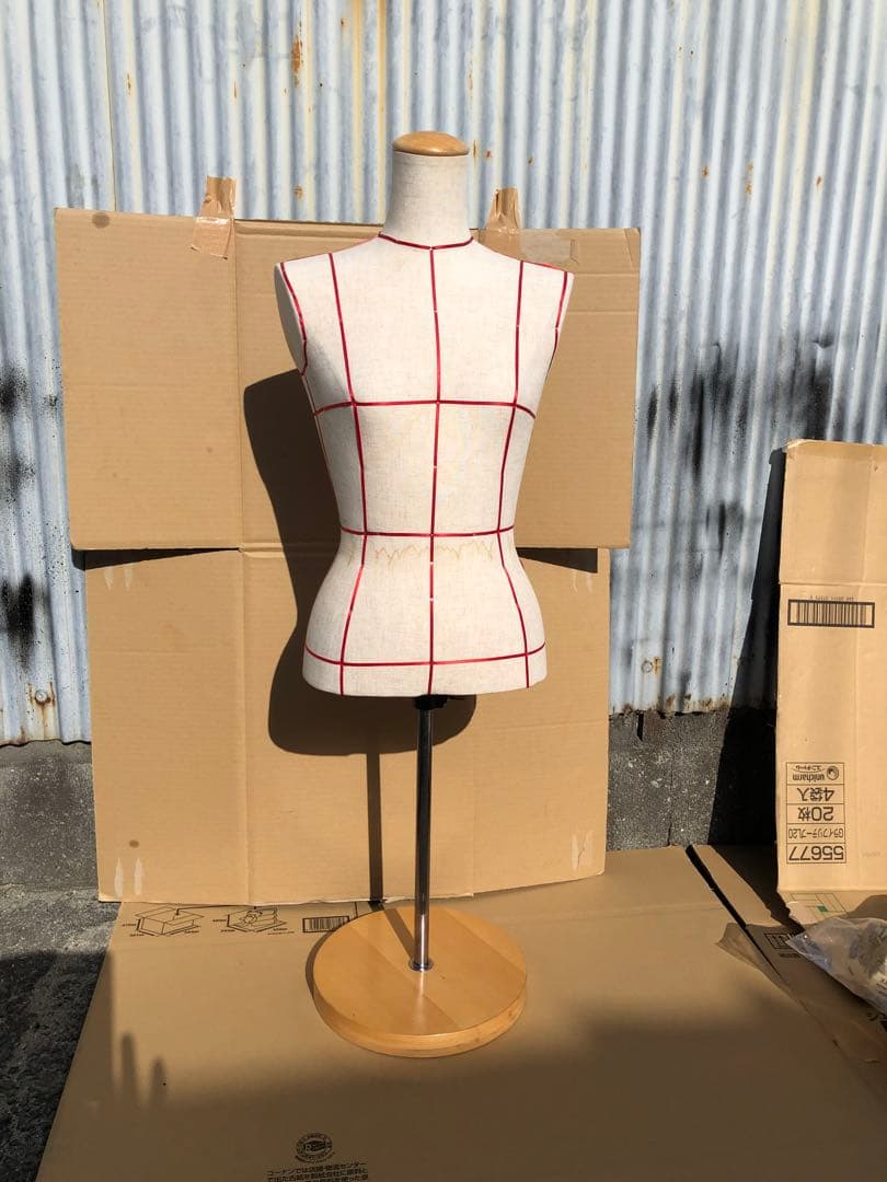 夢八トルソー　東京キイヤ　トルソーボディマネキン　ライン入り洋装ソーイング卓上型