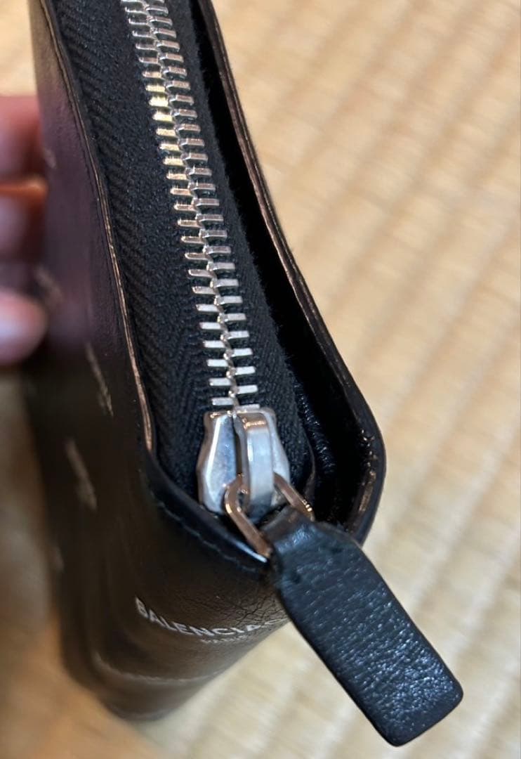 レ*イ様 balenciaga バレンシアガ 二つ折り財布
