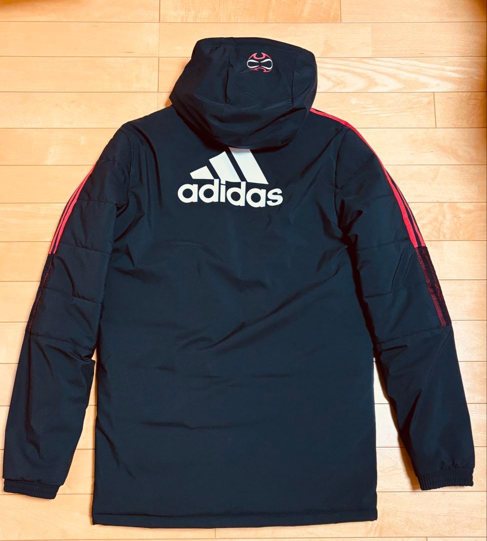 【国内未発売】アディダス マンチェスターユナイテッド パッドジャケット