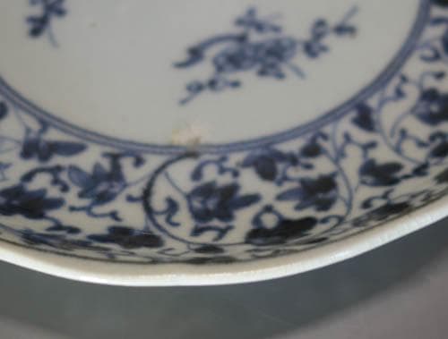 古伊万里　染付　花唐草　梅図 中皿　藍柿右衛門　江戸中期　輪花 渦福 2088