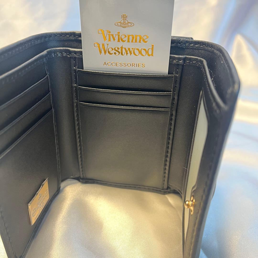 新品 Vivienne Westwood マット黒 三つ折り財布 大人気