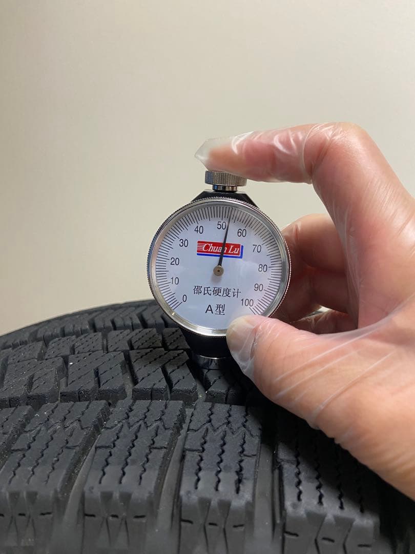 Ｋ④スタッドレスブリザックVRX2 225/60R17アルファード30系