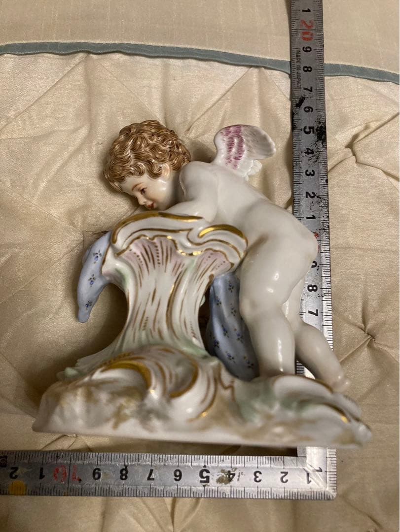 マイセン　裁縫をする天使　アンティークマイセン