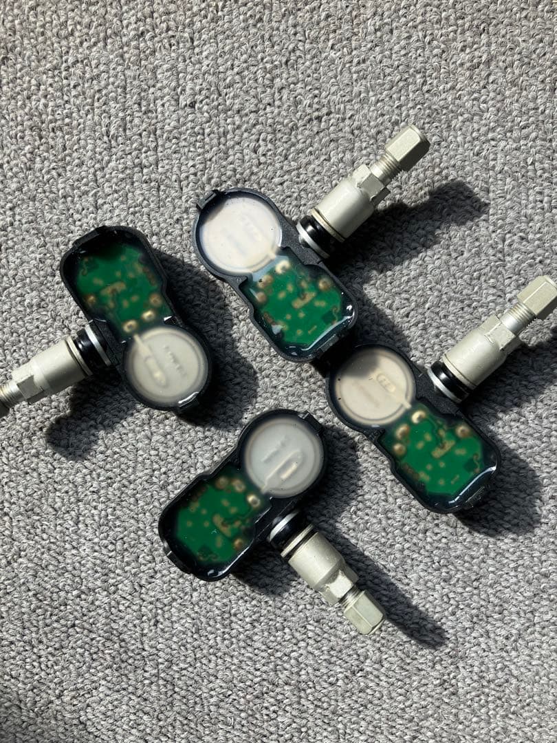 空気圧センサー TPMSセンサー 4個セット