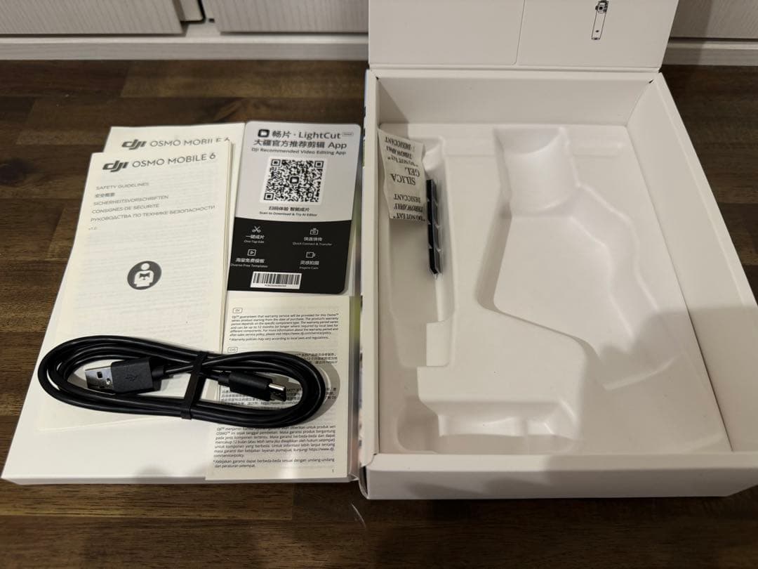 DJI Osmo Mobile 6 スマホジンバル／付属品完備
