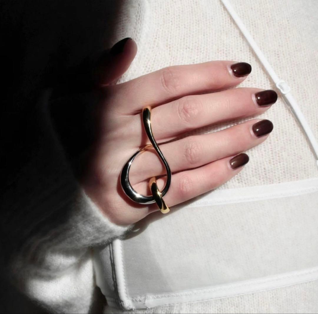 〈Soierie〉Connect eight loop ring