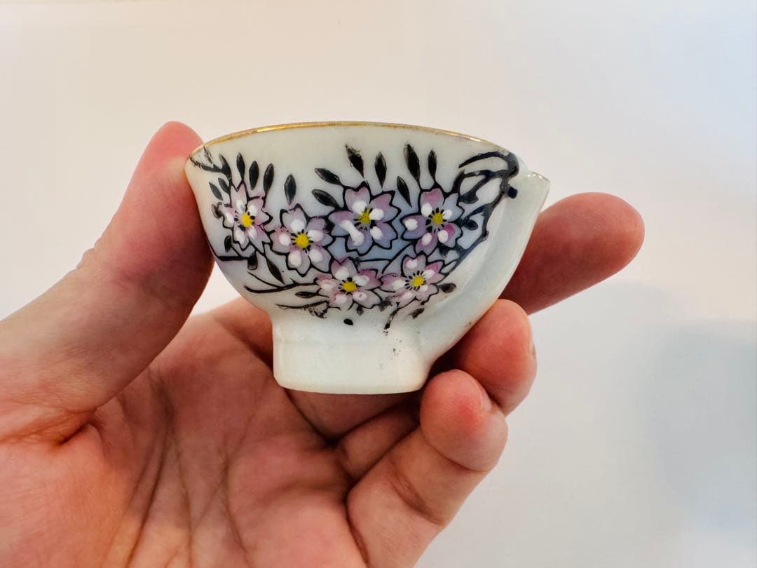 骨董　うぐいす盃　桜と菊