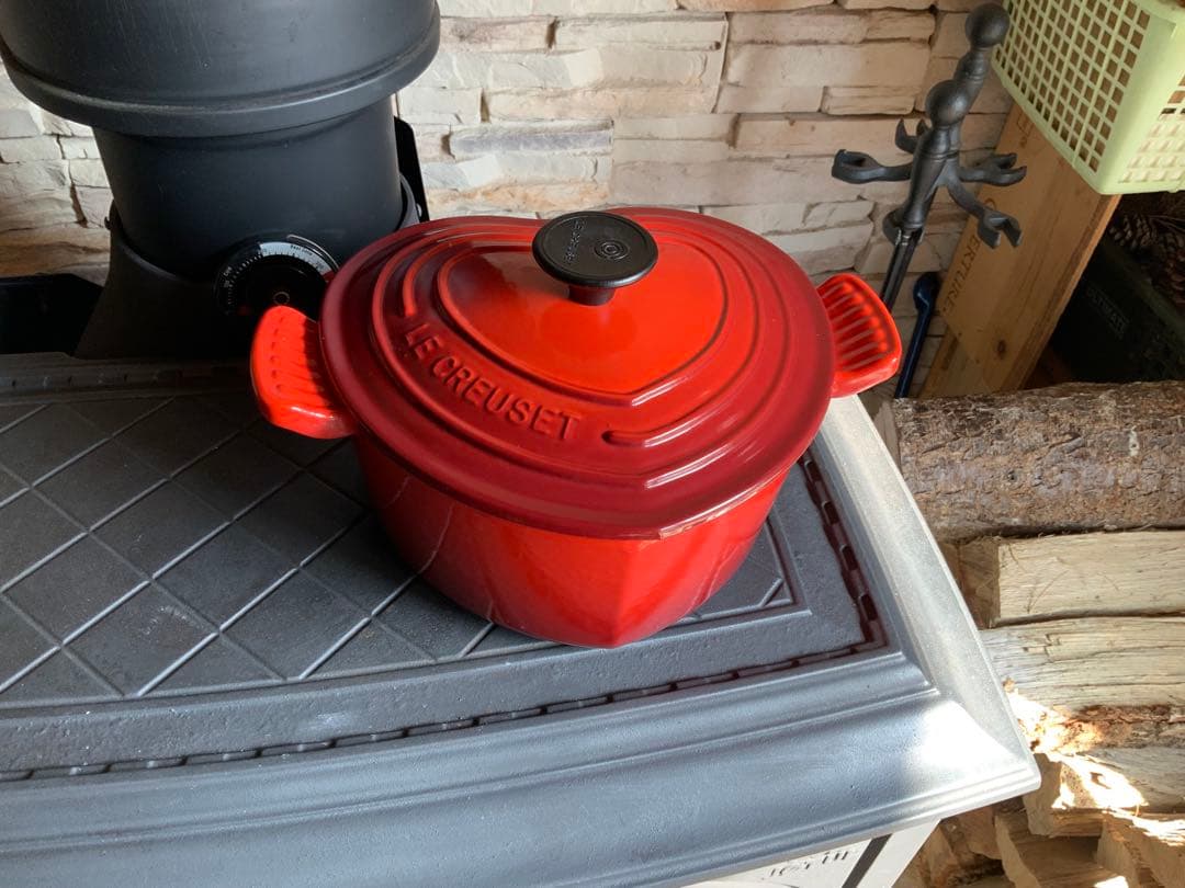 ル・クルーゼ ココット・ダムール ハート型鍋 2.0L チェリーレッド