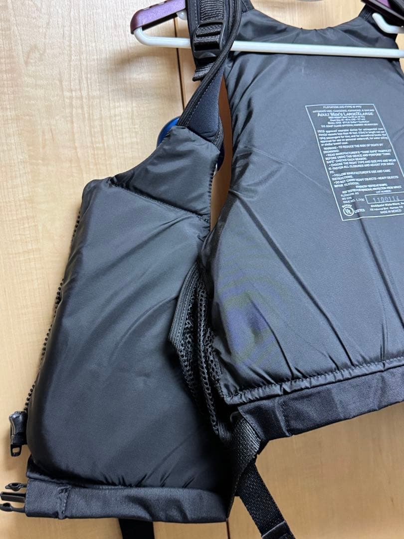 Stohlquist 未使用品 PFDライフジャケット 大人用ラージ