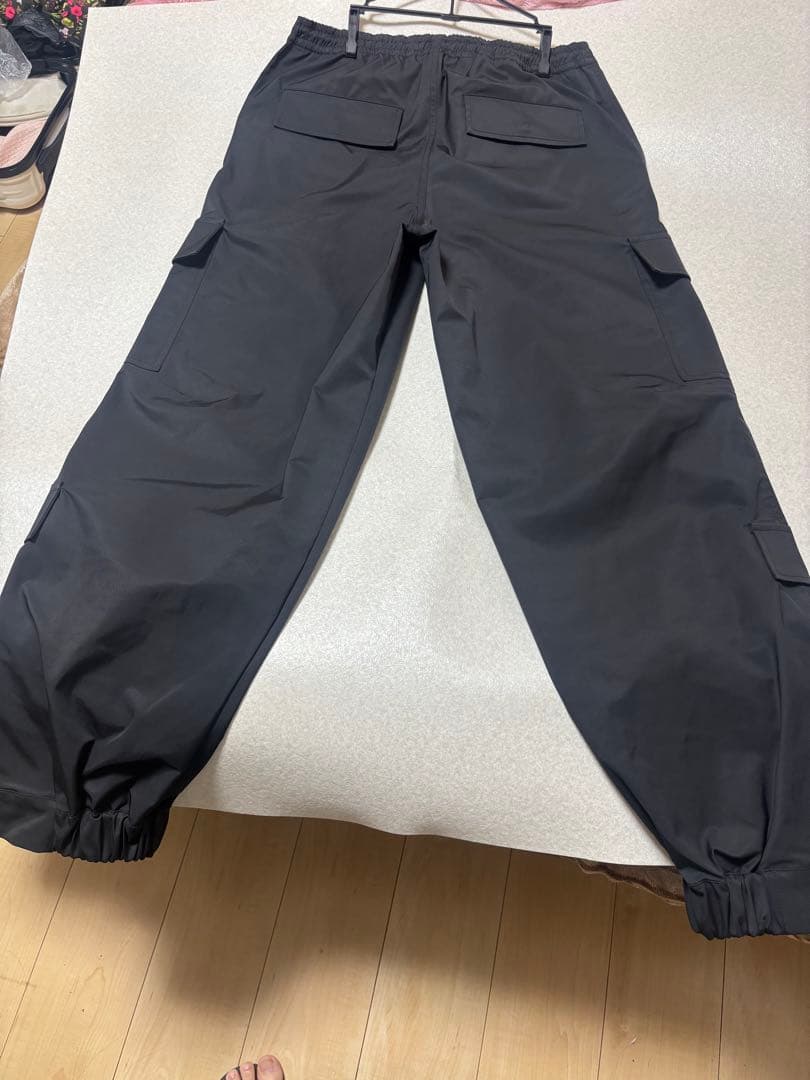 ピッチョーリ期　VALENTINO ブラック カーゴパンツ