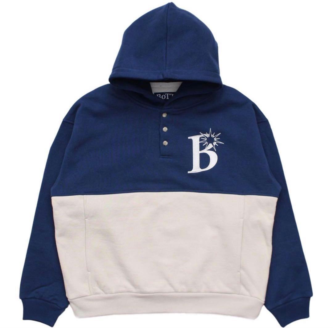 ネイビーとクリームのフード付きパーカー Lサイズ