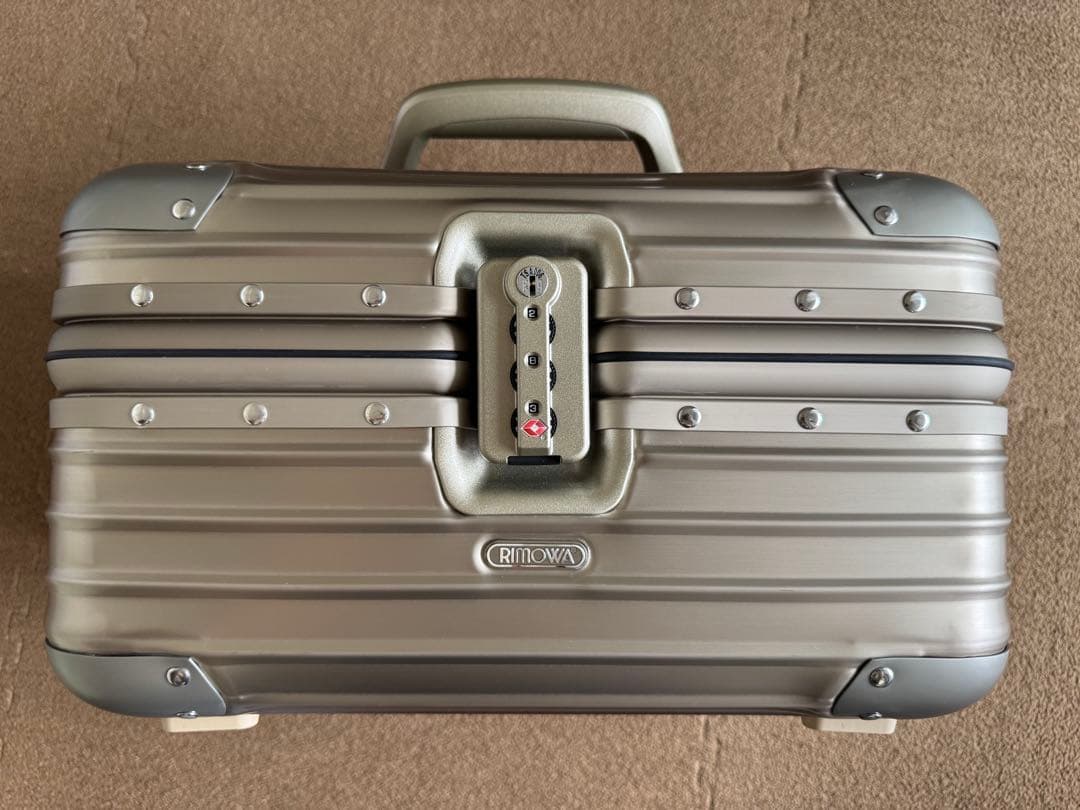 【希少】RIMOWA ★ビューティーケース★TSAロック★ ヴァニティケース