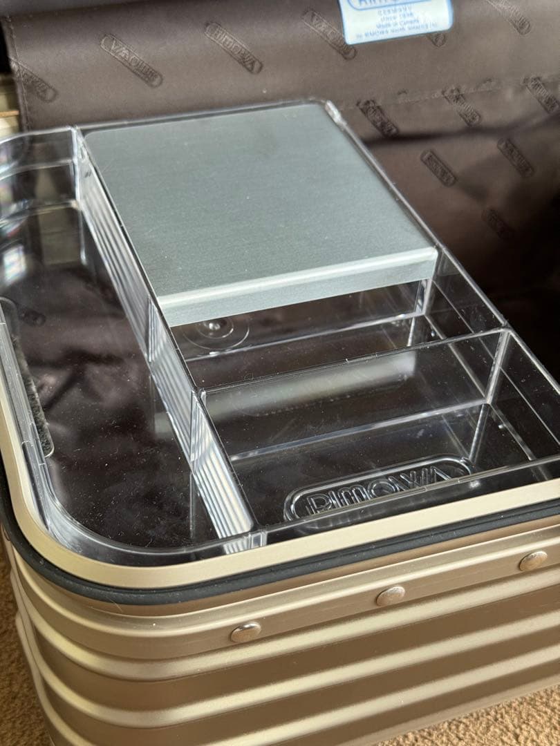 【希少】RIMOWA ★ビューティーケース★TSAロック★ ヴァニティケース