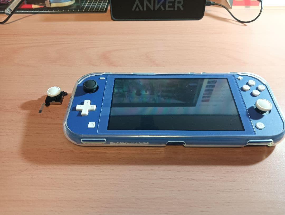 ニンテンドースイッチライト ブルー　スティック交換　美品　カバー　ガラスフィルム