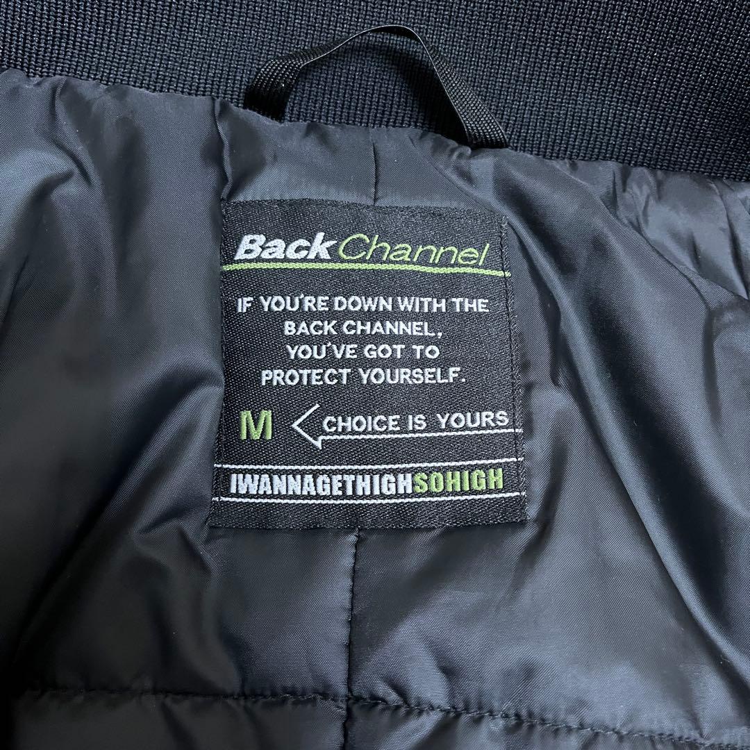 Back Channel コーデュラジャケット　フーディー カモフラ　刺繍　中綿