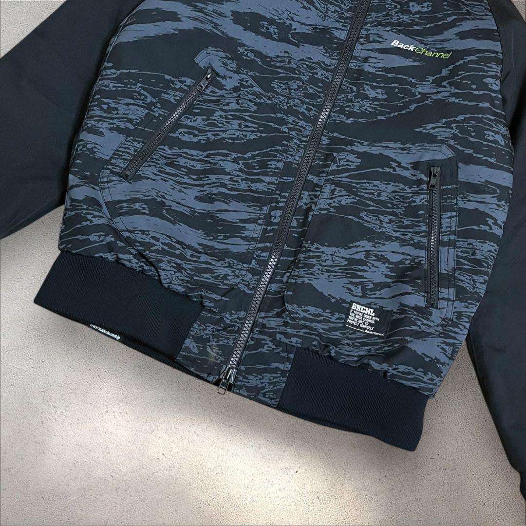Back Channel コーデュラジャケット　フーディー カモフラ　刺繍　中綿
