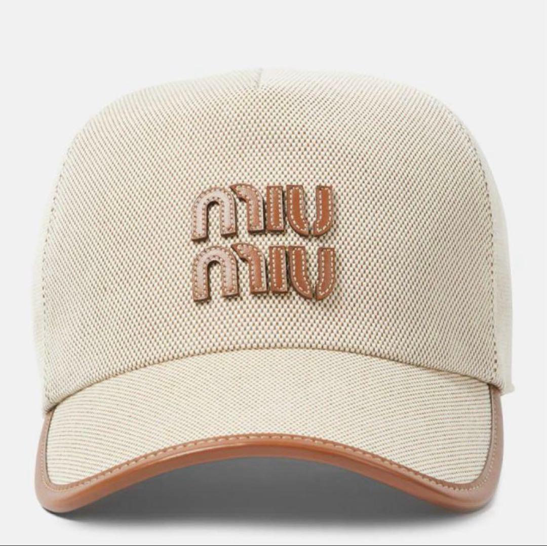 ミウミウ ベージュ キャップ