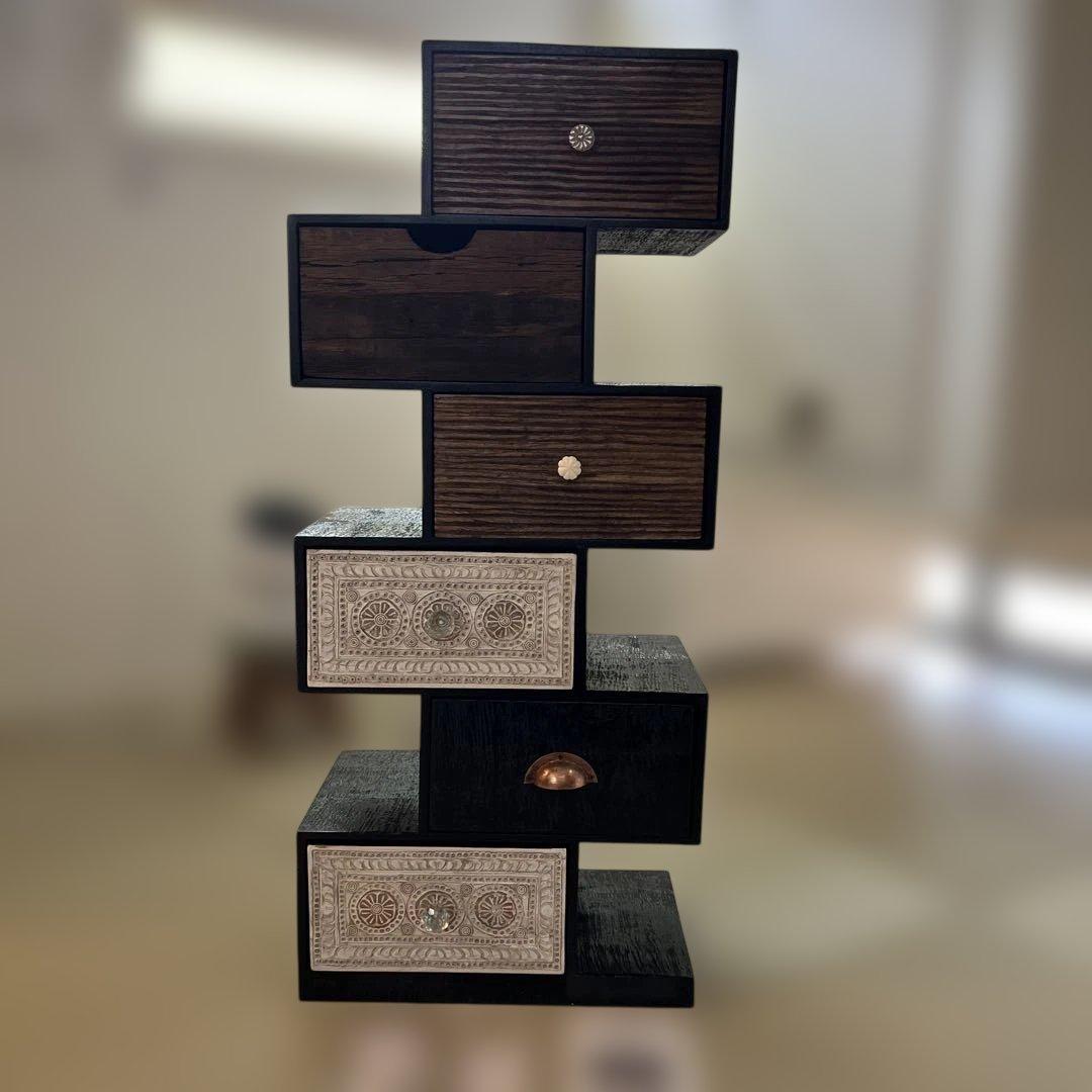 む*う様 KARE フィンカジグザグキャビネット