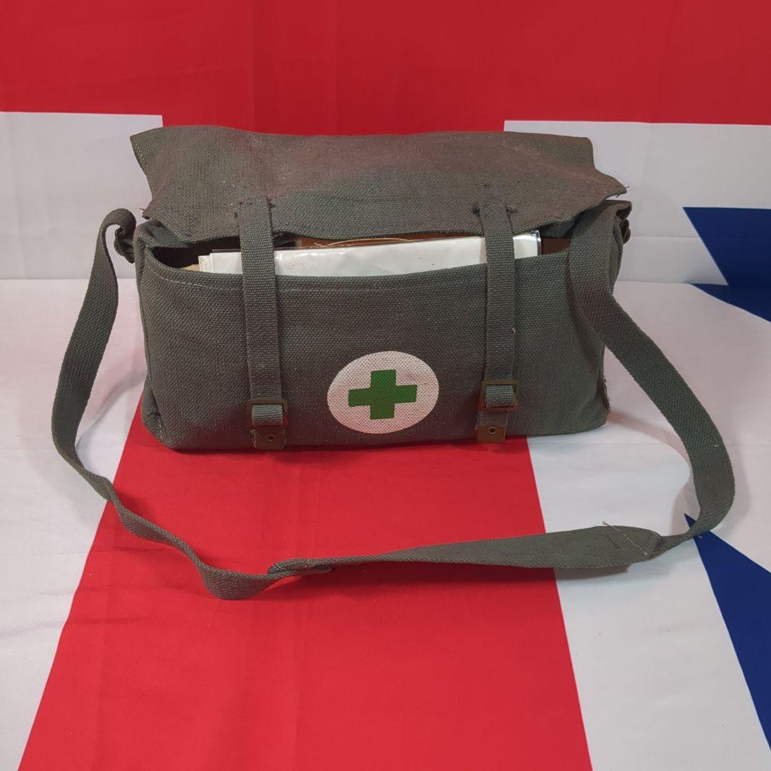 u*8様 【実物】 デンマーク軍 ホスピタルメディカルキッド （中身入り）