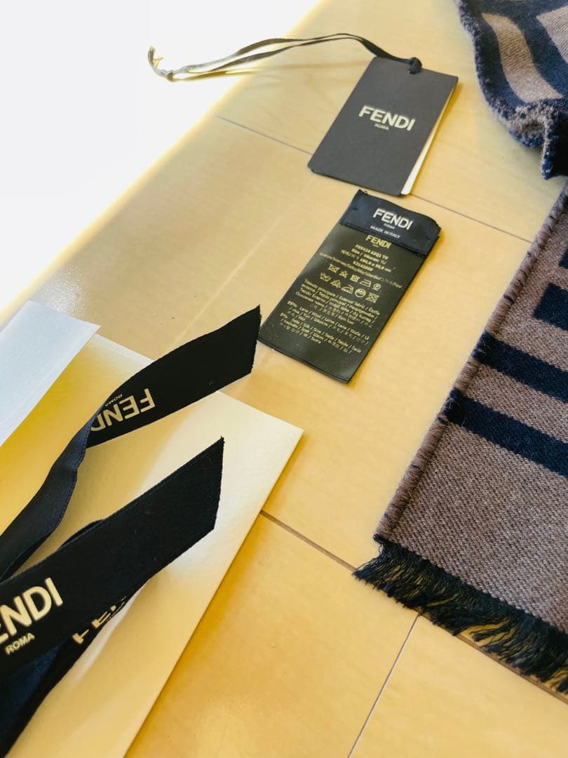 FENDI ウールマフラー ネイビー/ベージュ